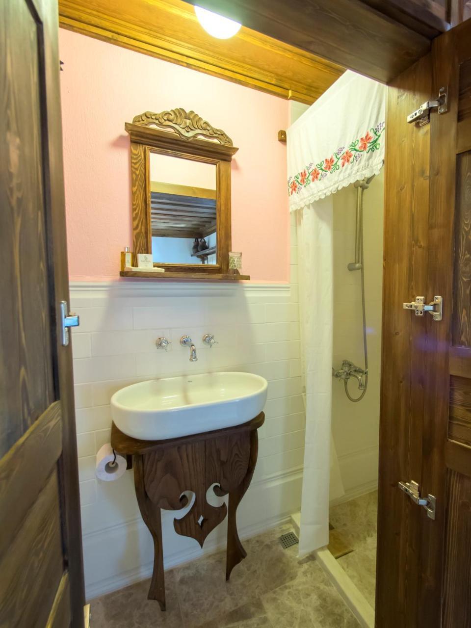 Appartement Yeni Gelin Evi à Birgi Extérieur photo